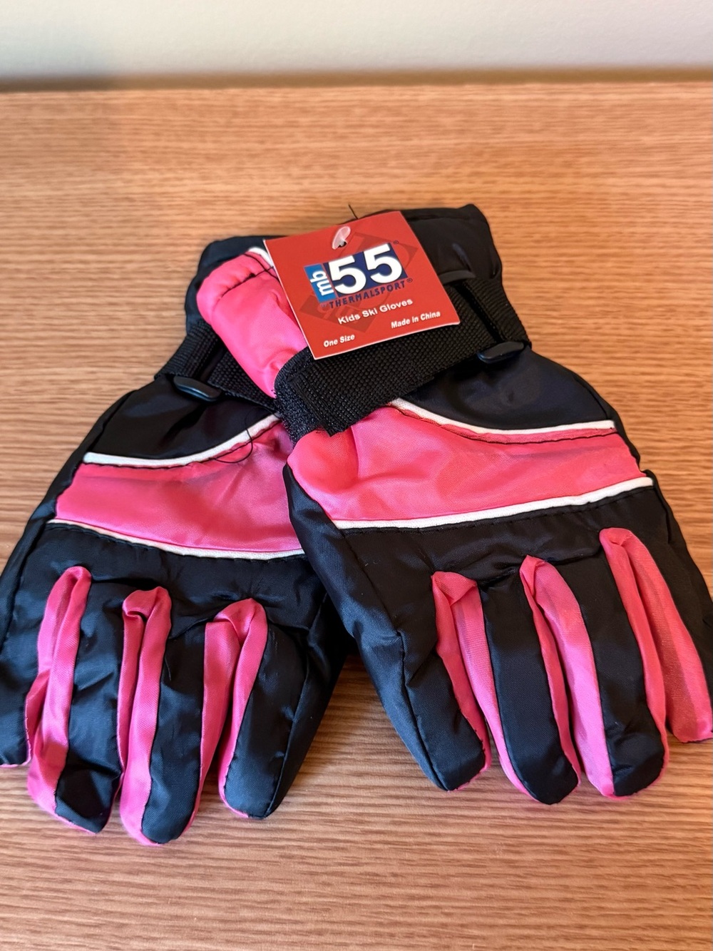 Kids Waterproof Winter Gloves in Black & Pink